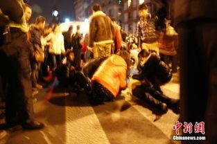 徐州跨年夜吃瓜事件视频,一场引发热议的街头冲突瞬间