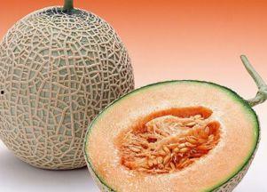 二姨吃哈密瓜视频在线观看,在线观看甜蜜瞬间