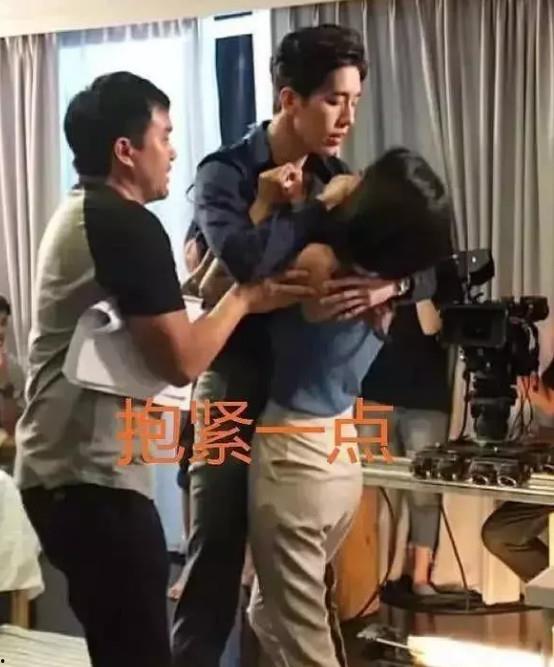 旅游局长吃瓜视频,揭秘旅游局长日常